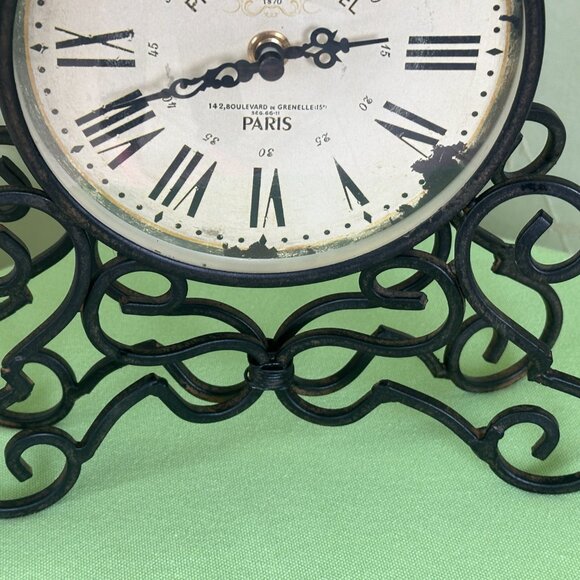 DECORATIVE MANTEL/TABLE CLOCK W/ANTIQUED DETAILING:PRE-OWNED - Picture 6 of 15